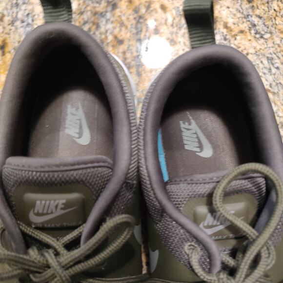 Nike Air Max Tavas Shoes US Womens Size 12 599409-310 Olive Green main image 9